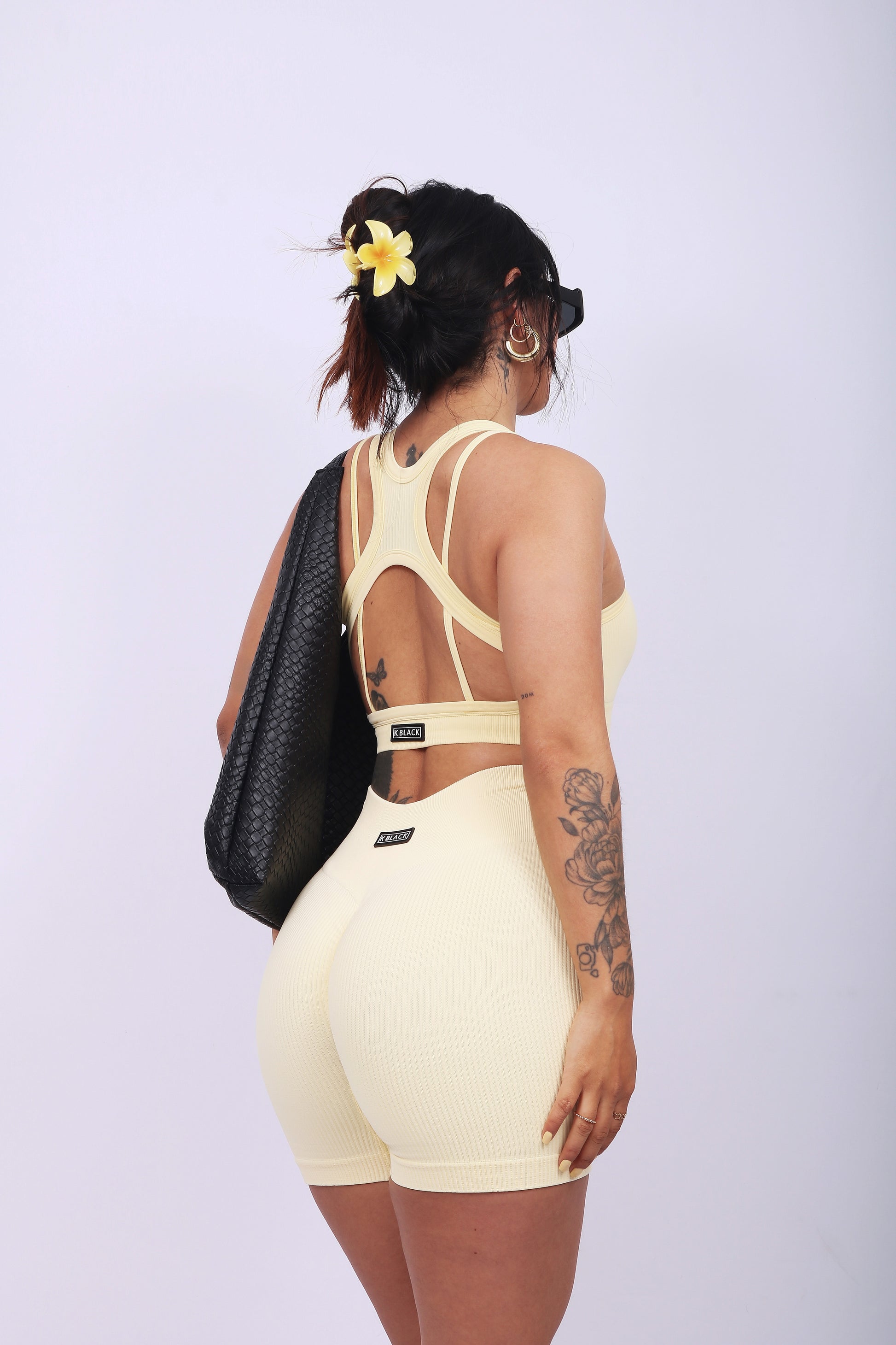 SHORT BUTTER YELLOW (push up interno)