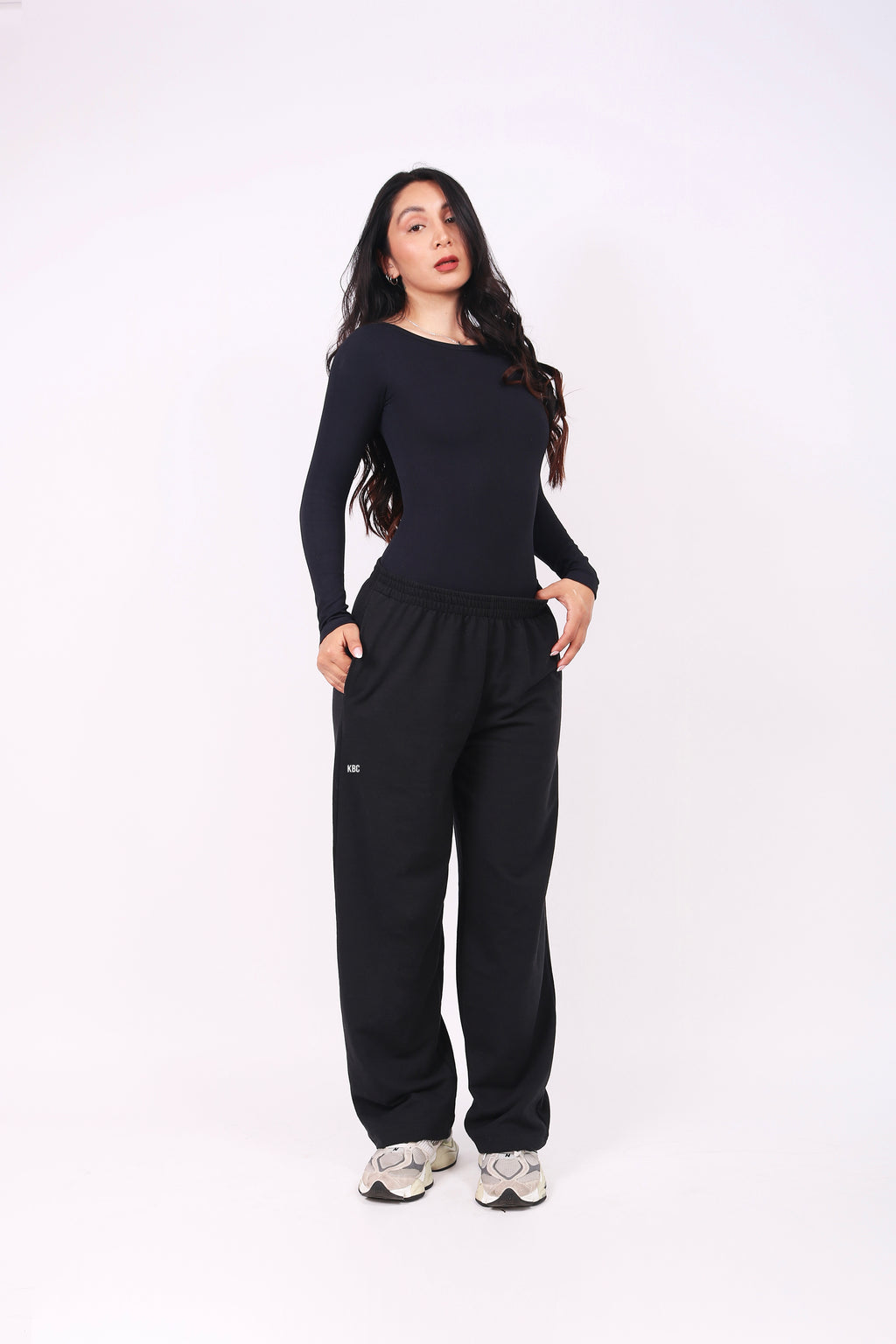 WIDE LEG SWEATPANTS