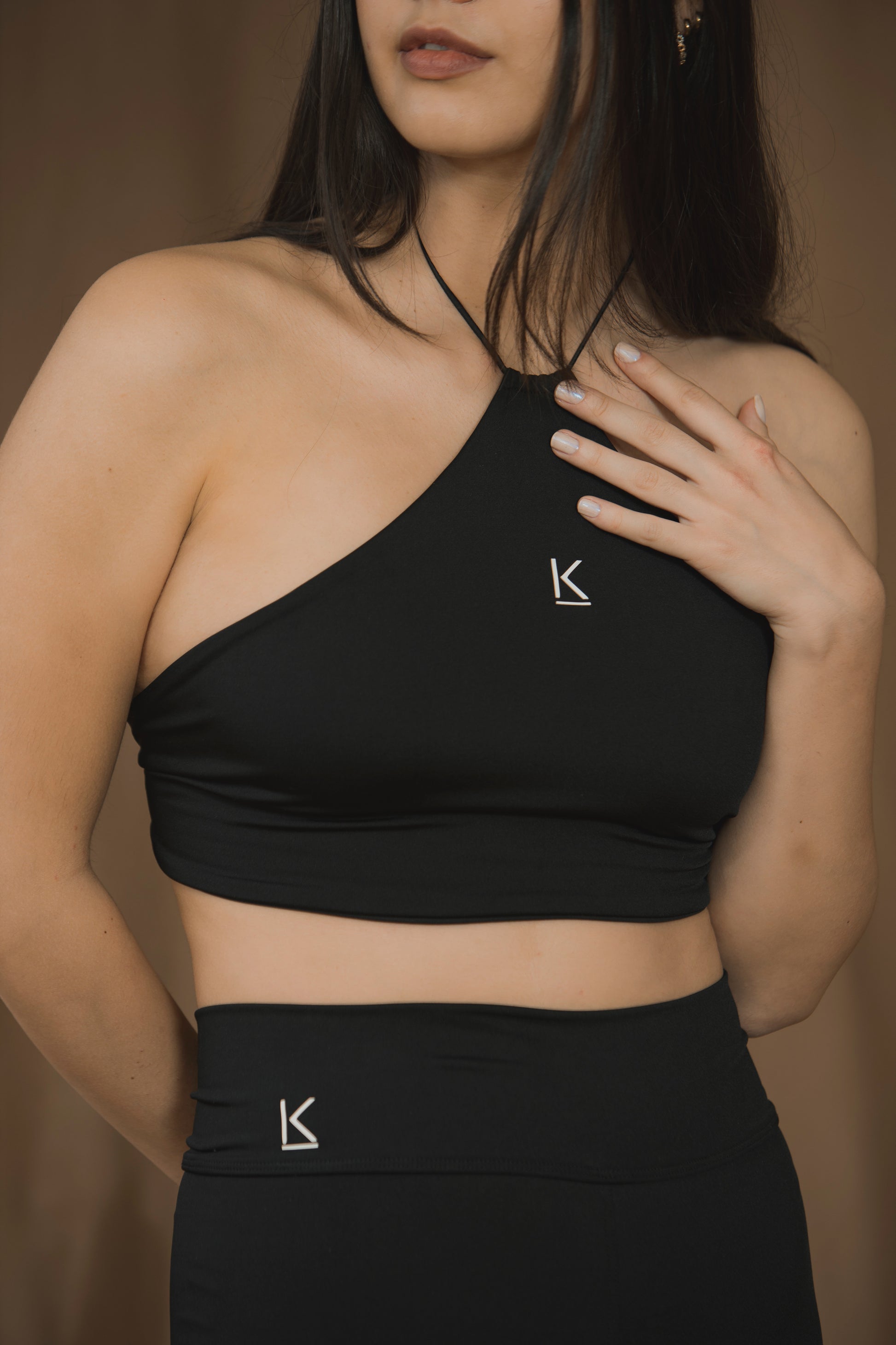 TOP BLACK TRIANGLE